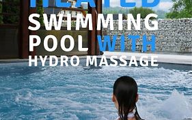 PRZY TERMACH apartamenty, pokoje - podgrzewany basen, hydromasaż i tylko 70m Termy